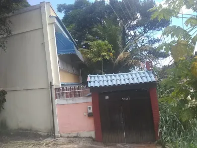Casa com 4 Quartos à venda, 360m² no Miguel Couto, Nova Iguaçu