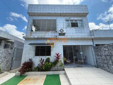 Casa com 3 Quartos à venda, 203m² no Torrões, Recife
