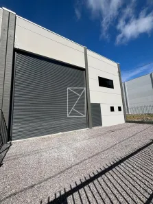 Prédio Comercial para alugar, 300m² no Jardim das Hortências, Caxias do Sul