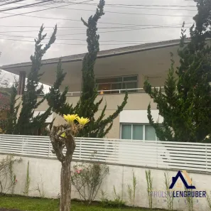 Casa com 3 Quartos à venda, 740m² no Braunes, Nova Friburgo