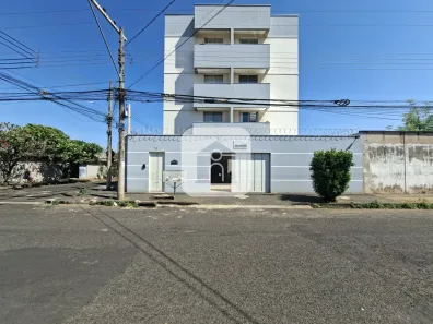 Apartamento com 2 Quartos para alugar, 50m² no Marta Helena, Uberlândia