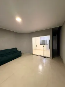 Casa com 3 Quartos para alugar, 90m² no Água Limpa Park, Campo Grande