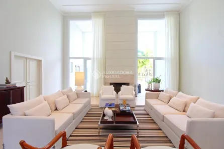Casa de Condomínio com 3 Quartos à venda, 450m² no Belém Novo, Porto Alegre