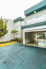 Sobrado com 3 Quartos à venda, 350m² no Alto Alegre, Cascavel