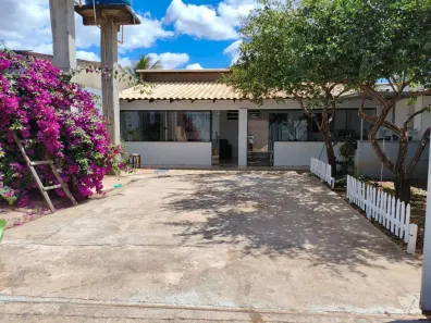 Casa com 2 Quartos à venda, 200m² no Arapoanga, Brasília