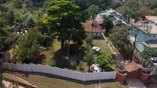 Fazenda/Sítio com 4 Quartos à venda, 343m² no Jardim Estância Brasil, Atibaia