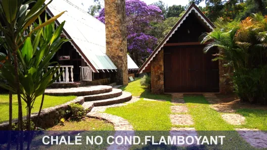 Casa de Condomínio com 2 Quartos à venda, 170m² no Condomínio Flamboyant-B, Atibaia