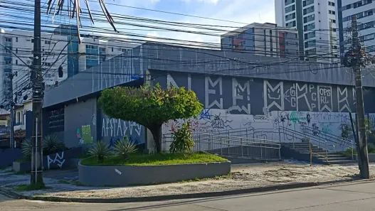 Ponto Comercial para alugar, 900m² no Caxangá, Recife