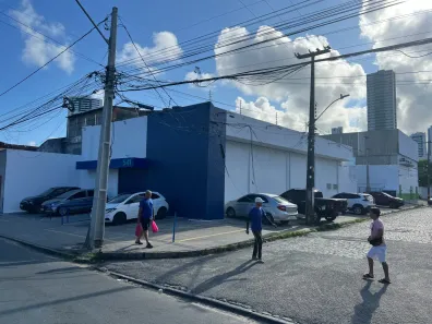 Ponto Comercial para alugar, 600m² no Encruzilhada, Recife