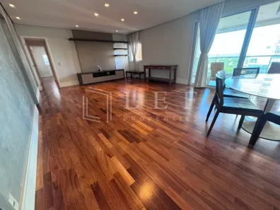 Apartamento com 3 Quartos para alugar, 198m² no Campo Belo, São Paulo
