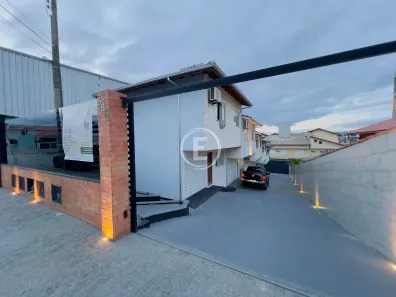 Casa com 3 Quartos à venda, 82m² no Serraria, São José