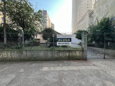 Casa com 5 Quartos para alugar, 120m² no Zona 03, Maringá