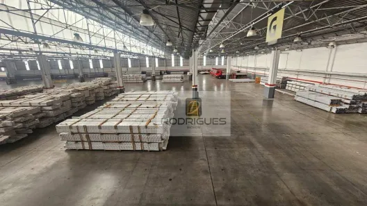 Galpão/Depósito/Armazém para venda ou aluguel, 10200m² no Centro, Diadema