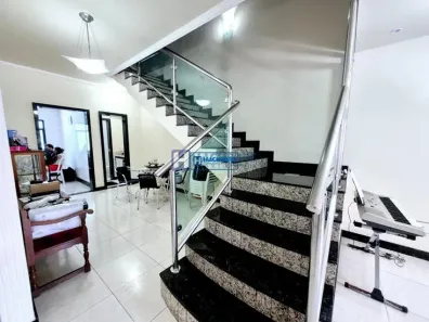 Casa com 4 Quartos à venda, 244m² no Hélio Ferraz, Serra