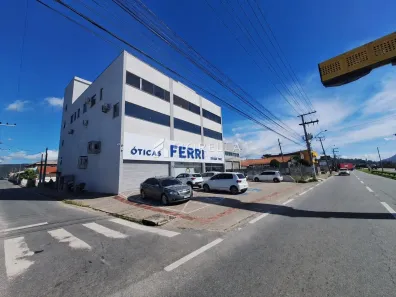 Apartamento com 1 Quarto para alugar, 35m² no Serraria, São José