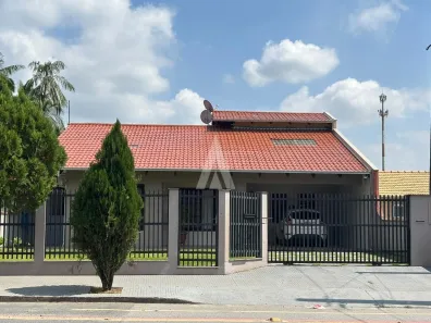 Casa com 3 Quartos à venda, 228m² no Floresta, Joinville
