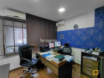 Sala Comercial à venda, 28m² no Centro, Florianópolis