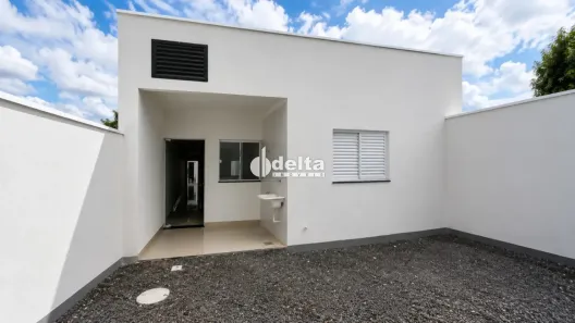 Casa com 2 Quartos à venda, 70m² no Jardim Brasília, Uberlândia