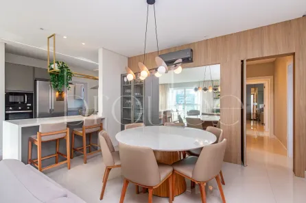 Apartamento com 3 Quartos para alugar, 146m² no Centro, Balneário Camboriú