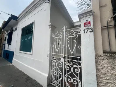 Casa com 2 Quartos para alugar, 72m² no Pinheiros, São Paulo