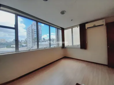 Sala Comercial com 3 Quartos para alugar, 66m² no Mont Serrat, Porto Alegre