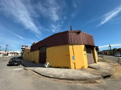 Galpão/Depósito/Armazém para alugar, 277m² no Triângulo, Pindamonhangaba