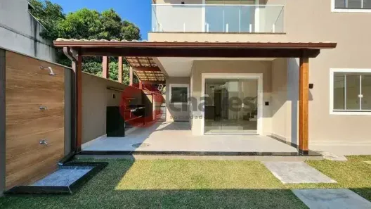 Casa de Condomínio com 4 Quartos para alugar, 185m² no Vargem Grande, Rio de Janeiro