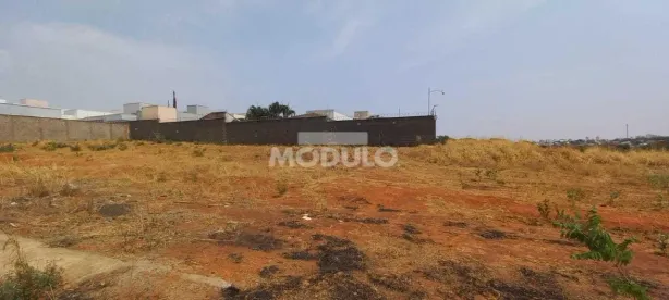 Lote/Terreno à venda, 750m² no Jardim Inconfidência, Uberlândia