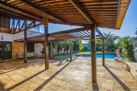 Casa com 4 Quartos à venda, 392m² no Candelária, Natal