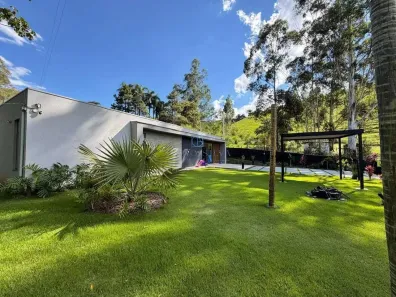 Fazenda/Sítio com 3 Quartos para alugar, 100m² no Centro, Pouso Alegre