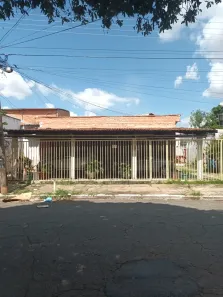 Casa com 3 Quartos à venda, 262m² no Setor dos Funcionários, Goiânia
