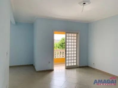 Casa com 3 Quartos para alugar, 220m² no Cidade Jardim, Jacareí