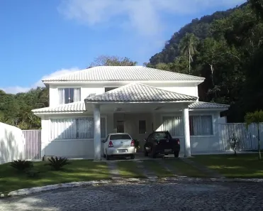 Casa de Condomínio com 9 Quartos à venda, 400m² no Vila Muriqui, Mangaratiba