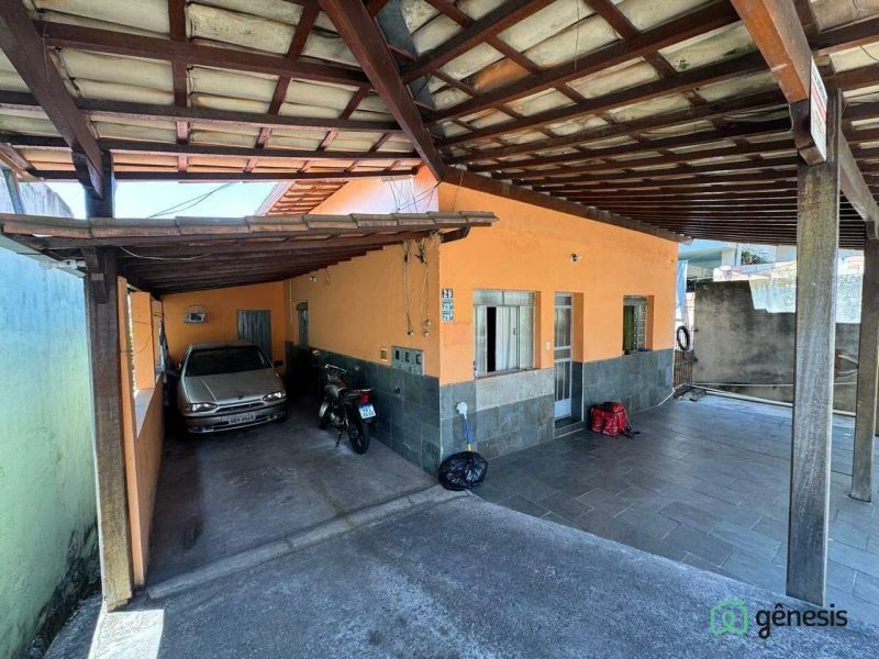 Casa com 6 quartos — Estrela do Oriente, Belo Horizonte