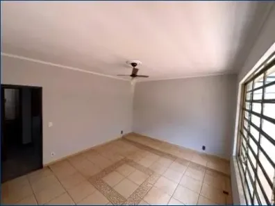 Casa com 3 Quartos para alugar, 260m² no Sumarezinho, Ribeirão Preto