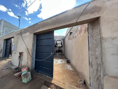 Casa com 2 Quartos à venda, 90m² no Interlagos, Montes Claros