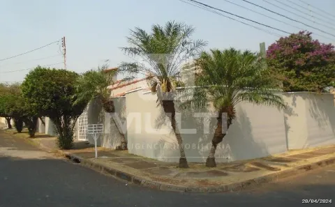 Casa com 3 Quartos para alugar, 146m² no Patrimônio, Uberlândia