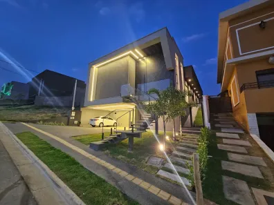 Casa de Condomínio com 4 Quartos à venda, 230m² no Jardins Bolonha, Senador Canedo