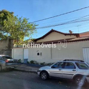 Casa com 3 Quartos para alugar, 230m² no Santa Mônica, Belo Horizonte