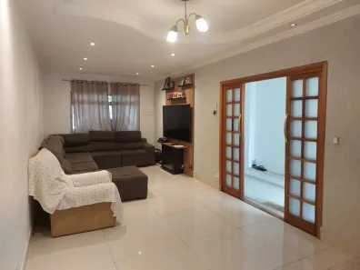 Casa com 4 Quartos à venda, 150m² no Cidade São Francisco, São Paulo