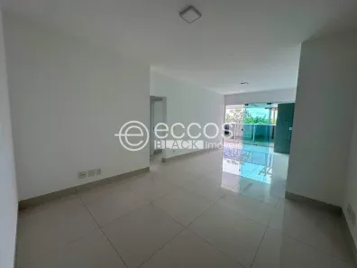 Apartamento com 3 Quartos para alugar, 135m² no Tubalina, Uberlândia
