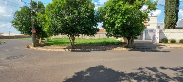 Lote/Terreno à venda, 515m² no Jardim Residencial Maggiore, Araraquara