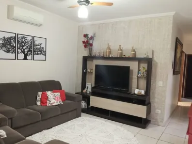 Casa com 3 Quartos à venda, 250m² no Residencial Novo Horizonte, Taubaté