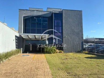 Prédio Comercial para alugar, 747m² no Santa Mônica, Uberlândia