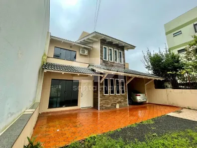 Casa com 3 Quartos para alugar, 335m² no Centro, Chapecó