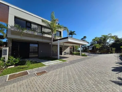Casa de Condomínio com 4 Quartos à venda, 344m² no Lagoa da Conceição, Florianópolis