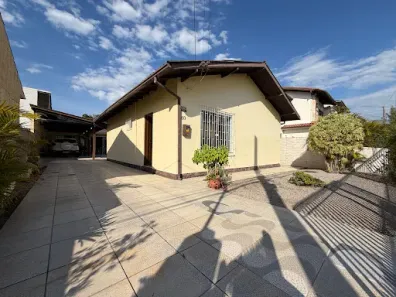 Casa com 3 Quartos à venda, 212m² no Carianos, Florianópolis