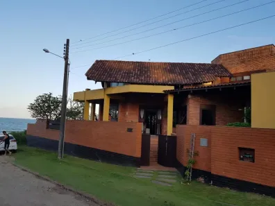 Casa com 3 Quartos à venda, 214m² no Itacolomi, Balneário Piçarras