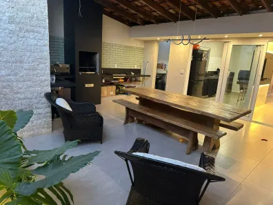 Casa de Condomínio com 2 Quartos à venda, 95m² no Aclimação, Uberlândia