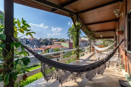 Casa com 3 Quartos à venda, 337m² no Vila São Francisco, Mauá